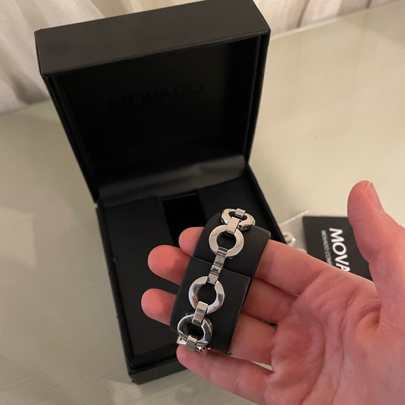 NEW WOMENS MOVADO WATCH WITH BOX - Picture 4 of 5